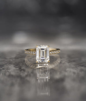 Velora Solitaire - Emerald